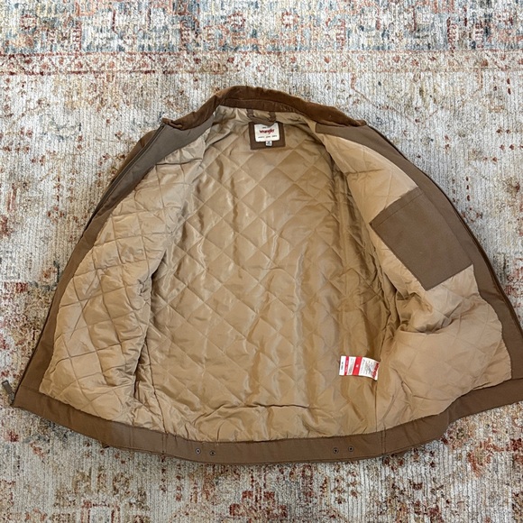 Wrangler Men's Tan Lightweight Jacket - Picture 3 of 5
